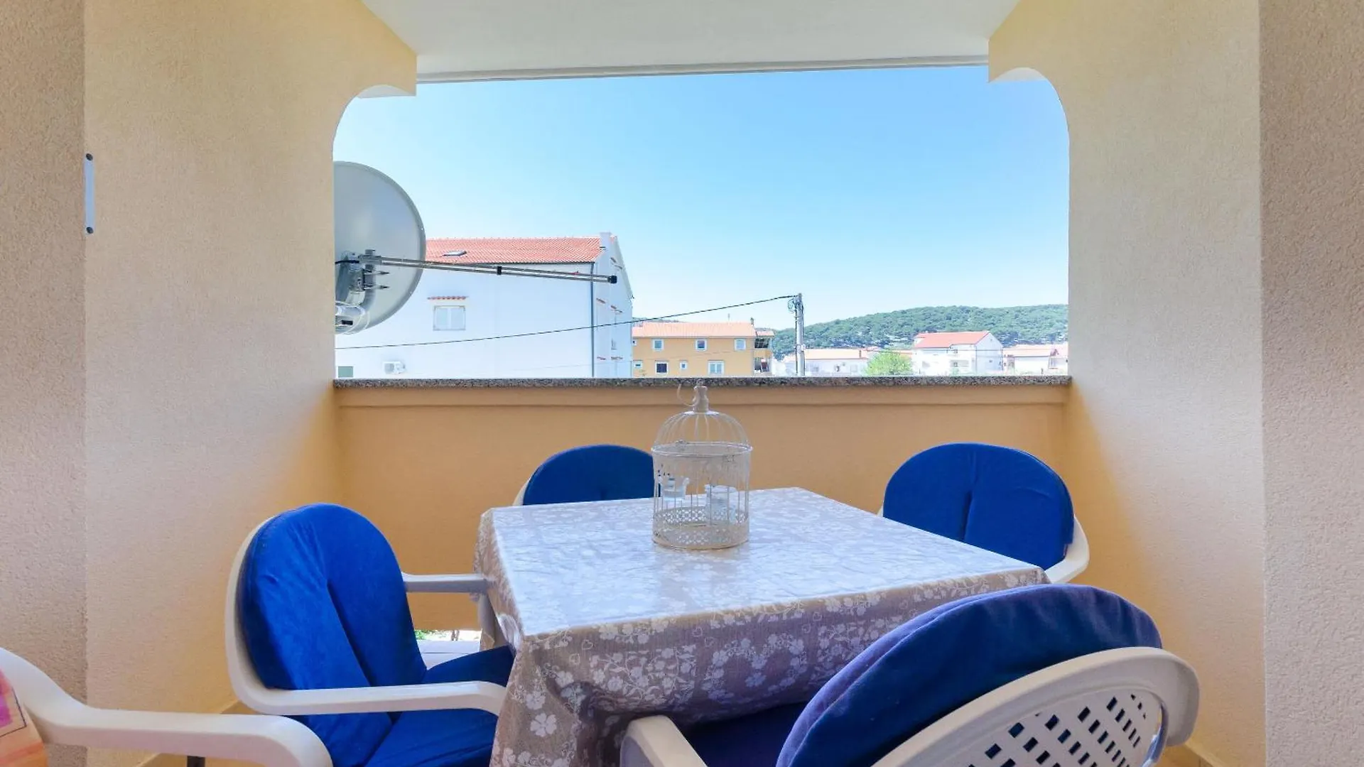 Apartments And Room Sime M Lopar Croatia