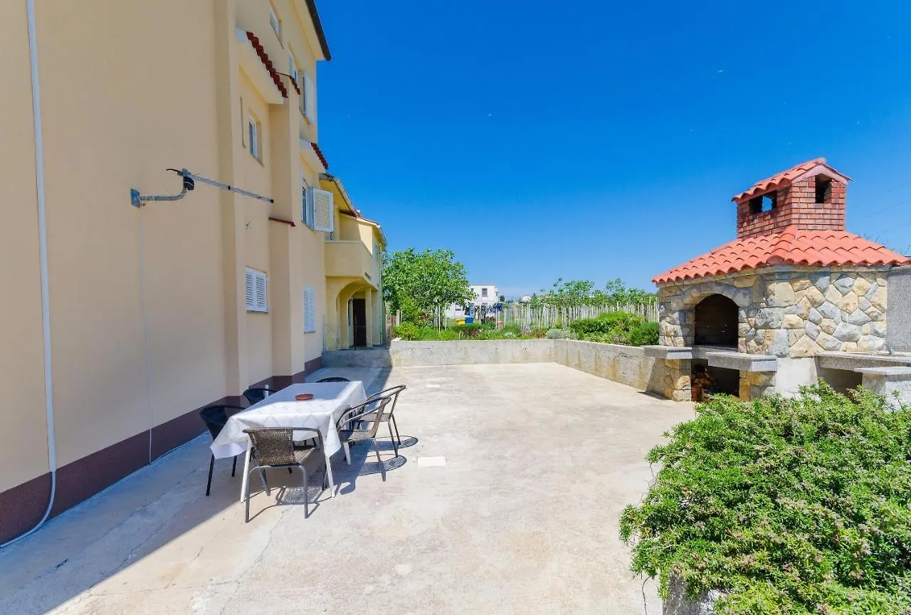 Apartments And Room Sime M Lopar