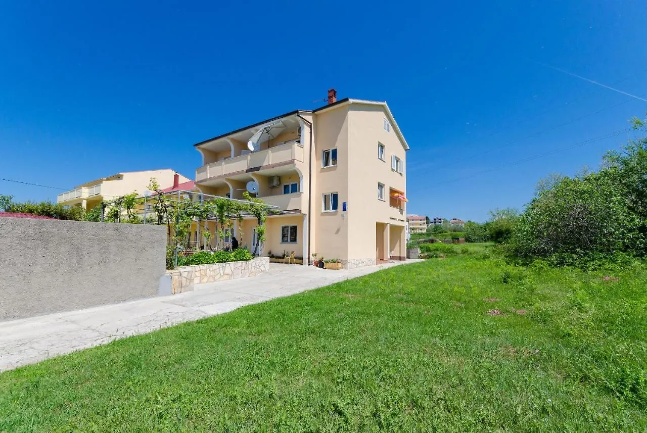 Apartments And Room Sime M Lopar