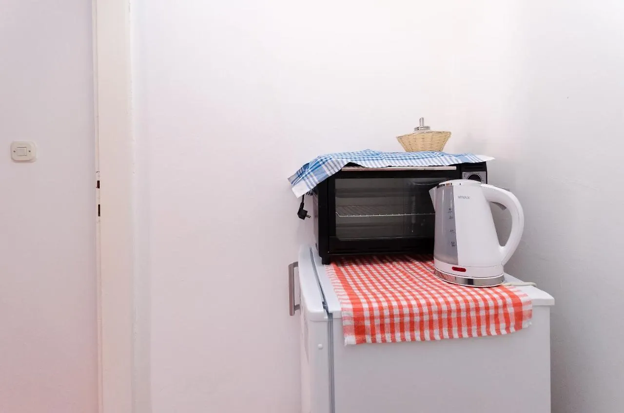 Apartments And Room Sime M Lopar