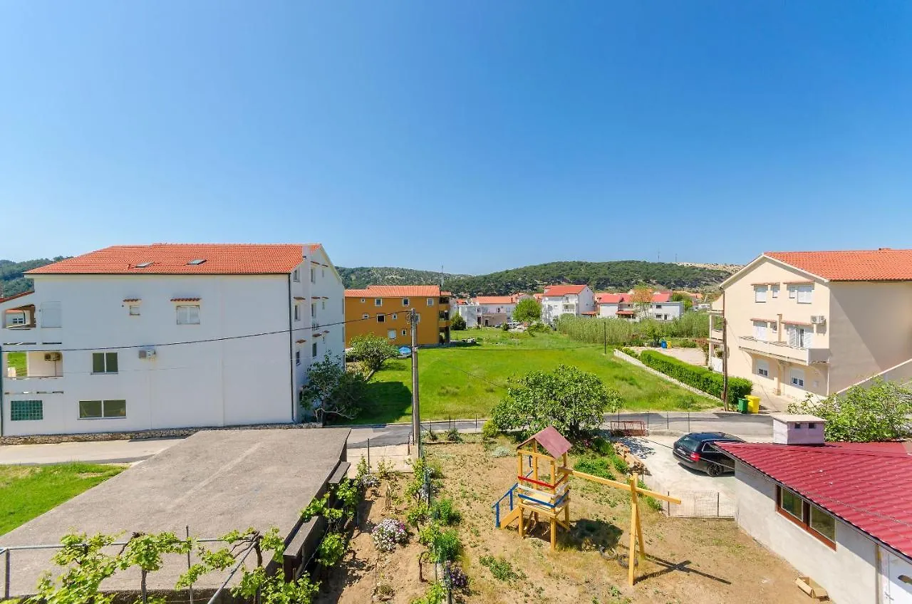 Apartments And Room Sime M Lopar