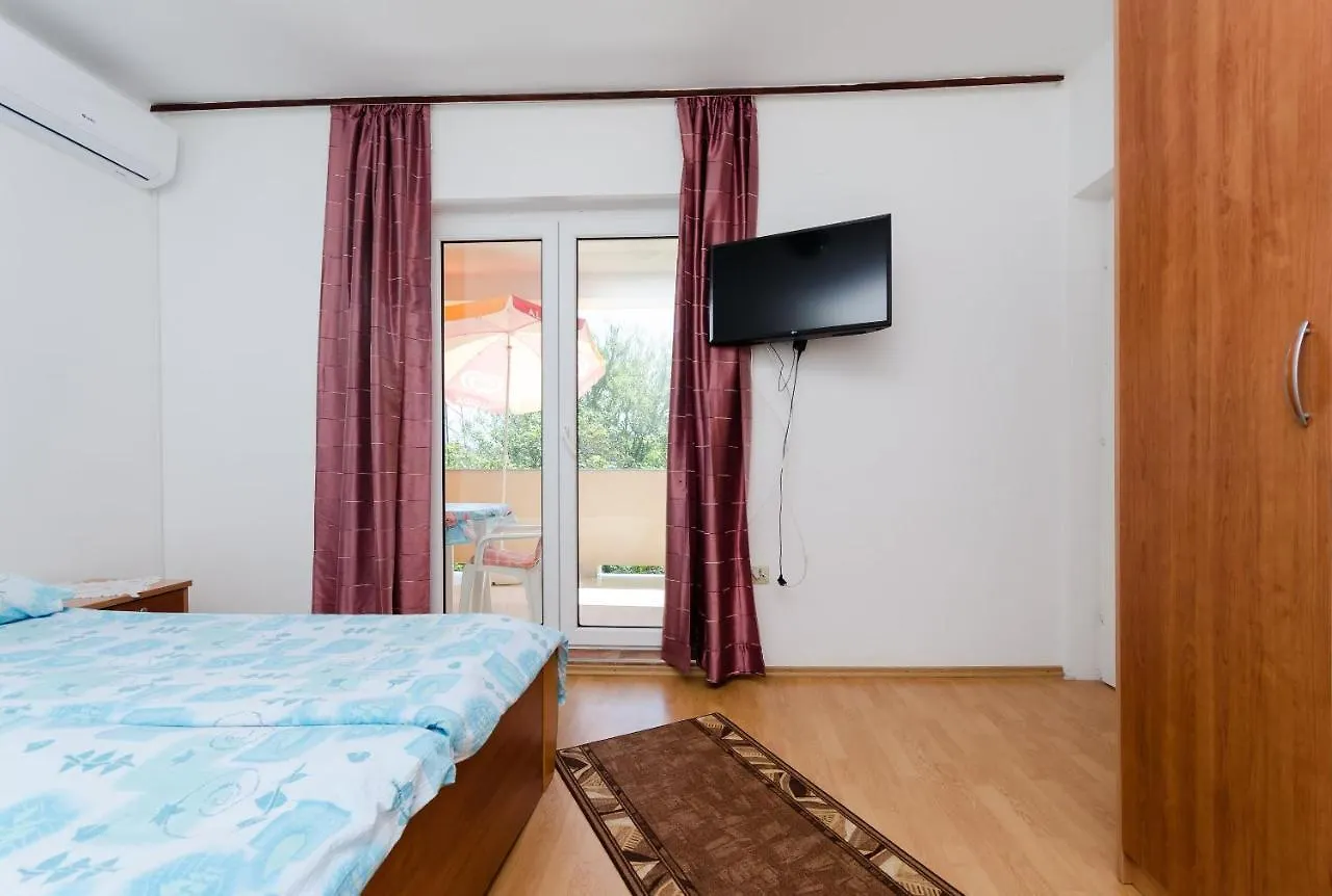 Apartments And Room Sime M Lopar