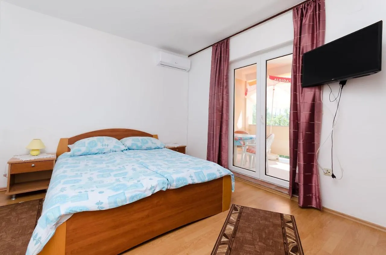 Apartments And Room Sime M Lopar